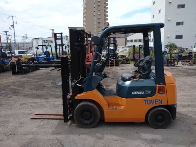 Forklift
